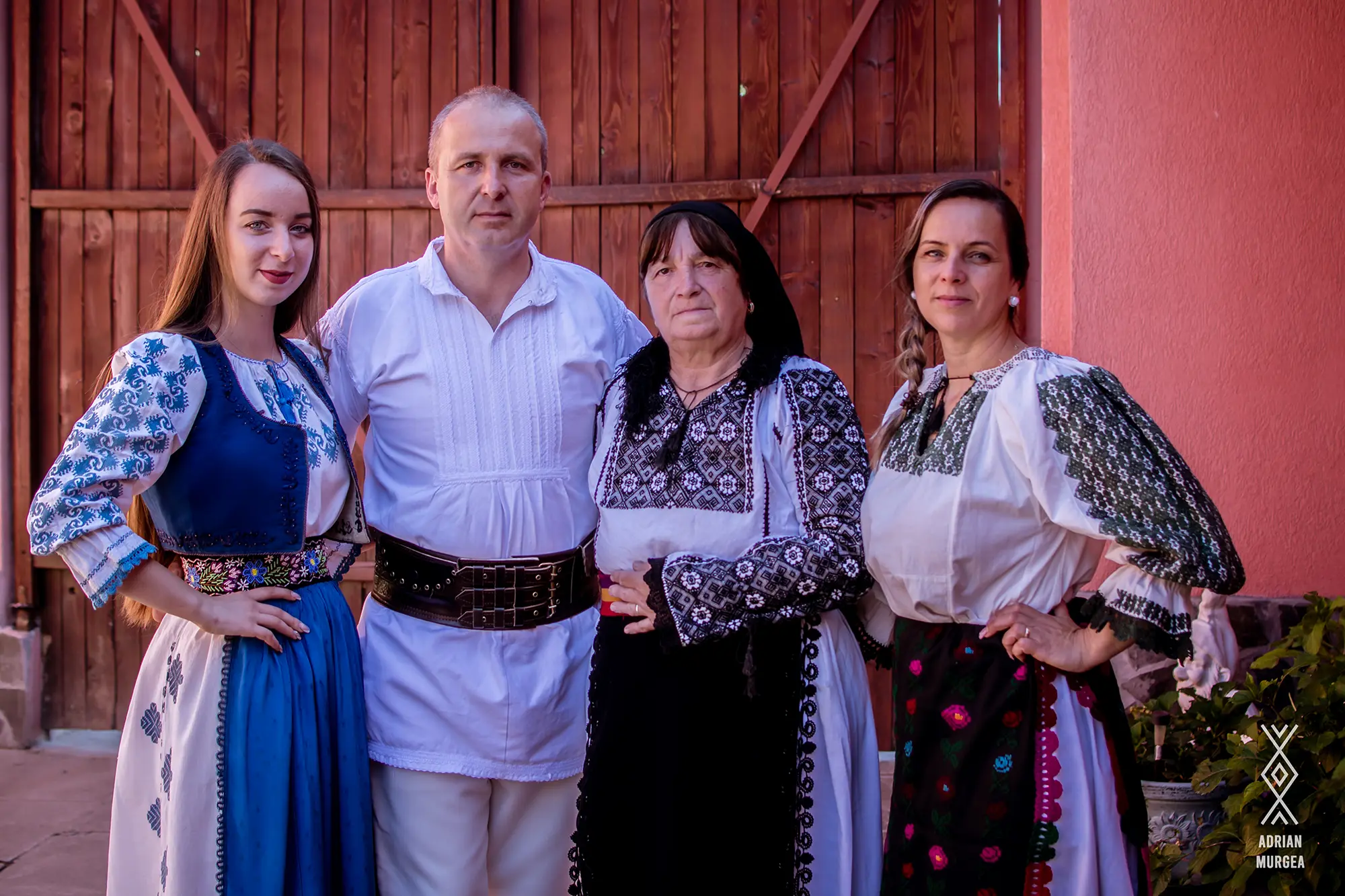 Voivodenii Mari, Țara Făgărașului, Acasă, la origini